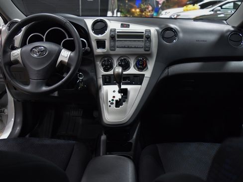 Used 2009 Toyota Matrix S image 24