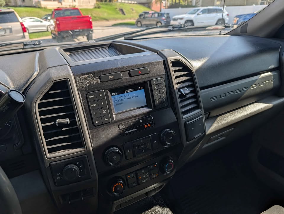 Used 2020 Ford F350 4x4 Crew Cab Super Duty image 11