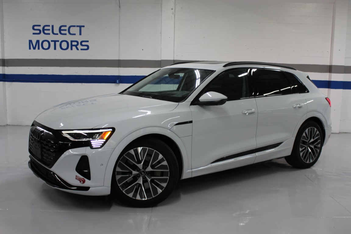 Used 2024 Audi Q8 e-tron Prestige AWD/4WD image 1