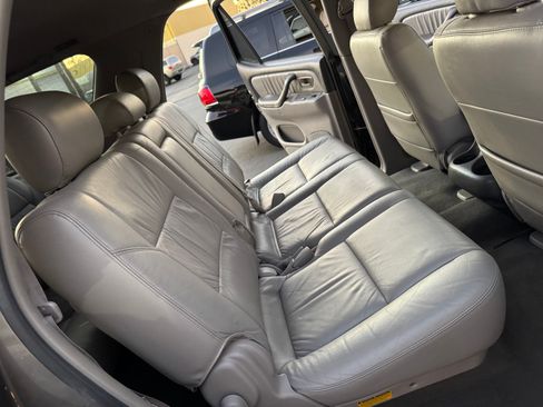Used 2005 Toyota Sequoia Limited image 21