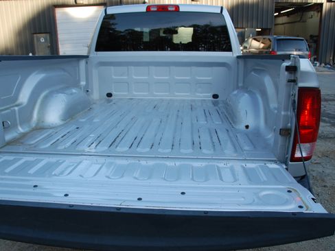 Used 2016 RAM 1500 2WD Quad Cab ST image 10