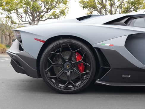 Used 2022 Lamborghini Aventador LP 780-4 Ultimae Coupe AWD/4WD image 11