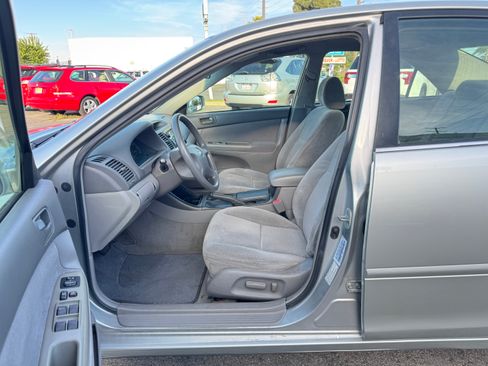 Used 2003 Toyota Camry LE image 13