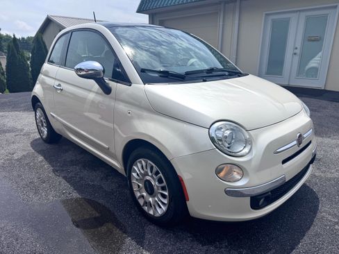 Used 2012 FIAT 500 Lounge Hatchback FWD image 4