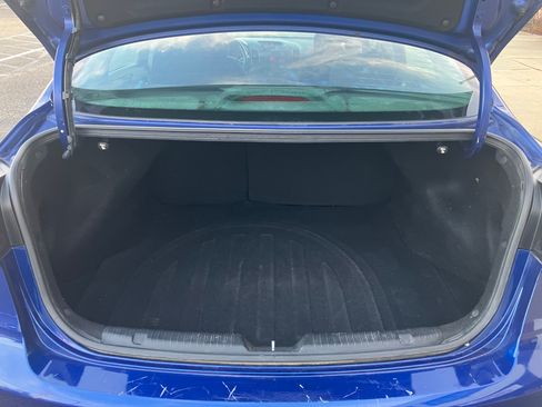 Used 2017 Kia Forte LX image 12