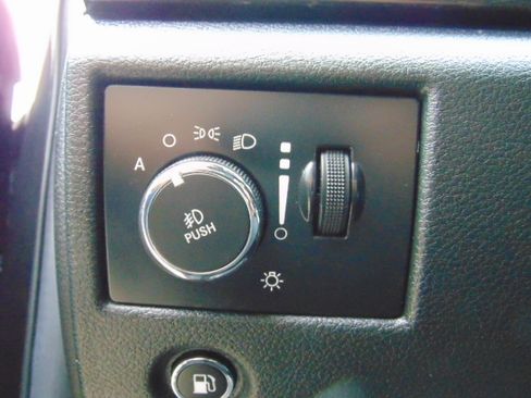 Used 2014 Jeep Grand Cherokee Laredo image 12