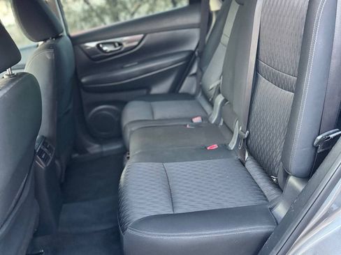 Used 2017 Nissan Rogue FWD image 10