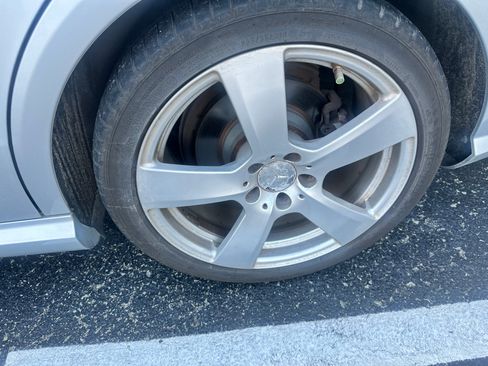 Used 2010 Mercedes-Benz E 350 image 12