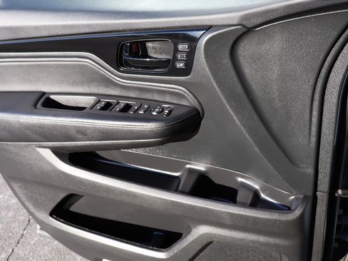 Used 2023 Honda Odyssey Touring image 19