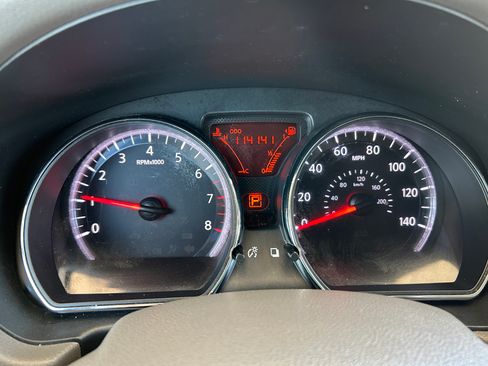 Used 2012 Nissan Versa image 18