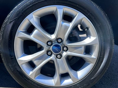 Used 2014 Ford Escape 4WD Titanium image 9
