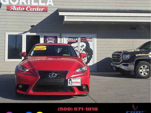 Used 2016 Lexus IS 200t image 2