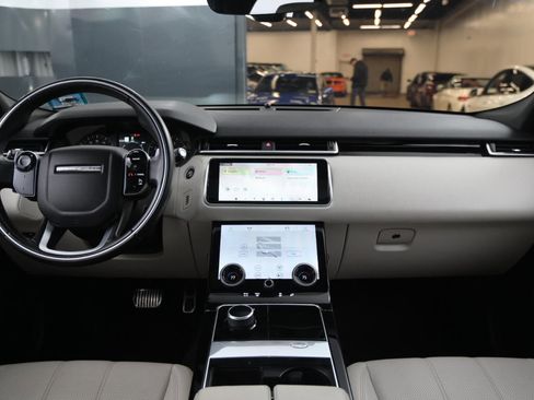 Used 2020 Land Rover Range Rover Velar R-Dynamic S image 21