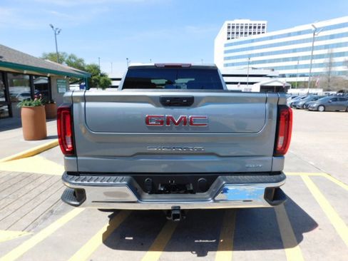 Used 2025 GMC Sierra 1500 SLT image 6