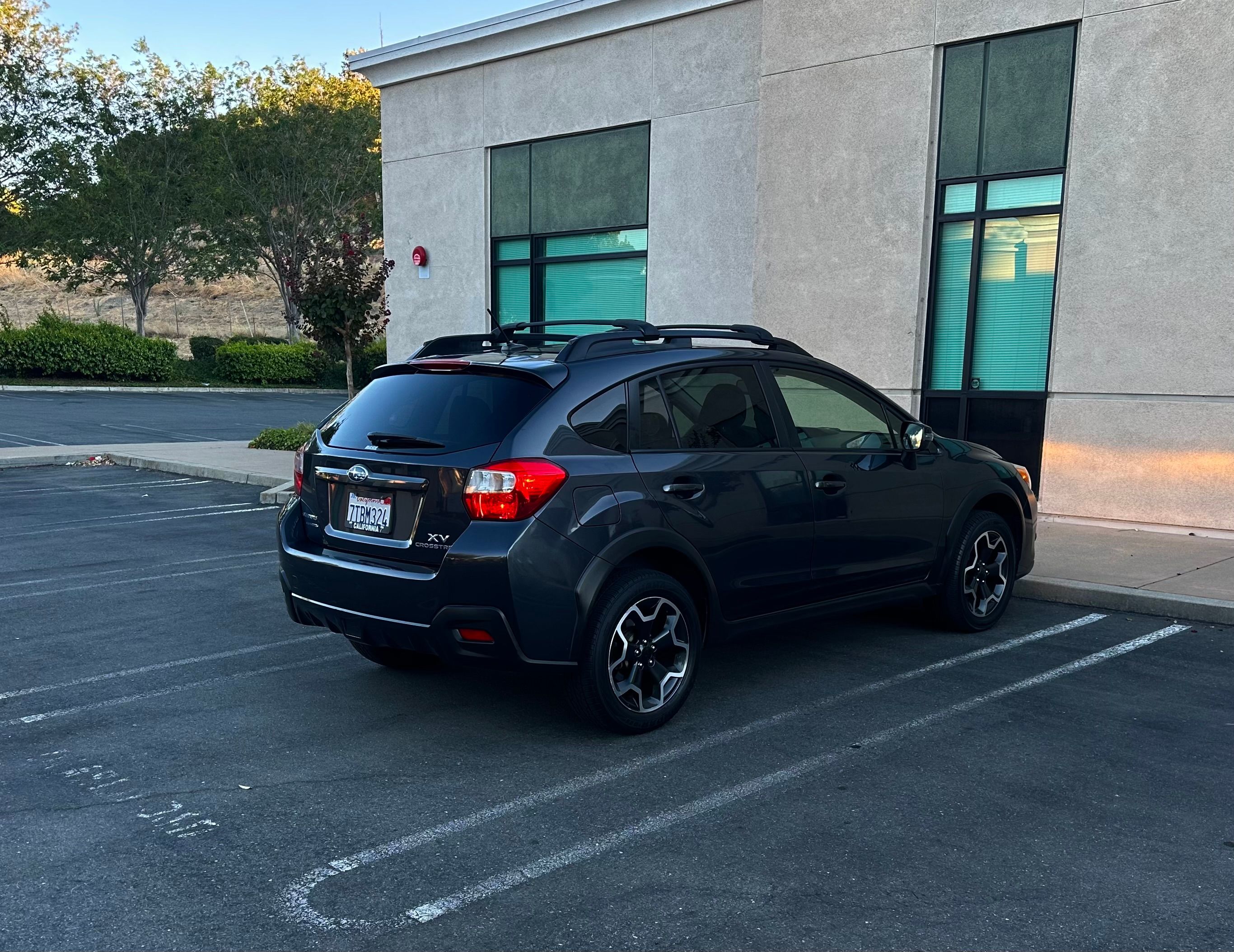 Used 2015 Subaru XV Crosstrek 2.0i Limited AWD/4WD image 5