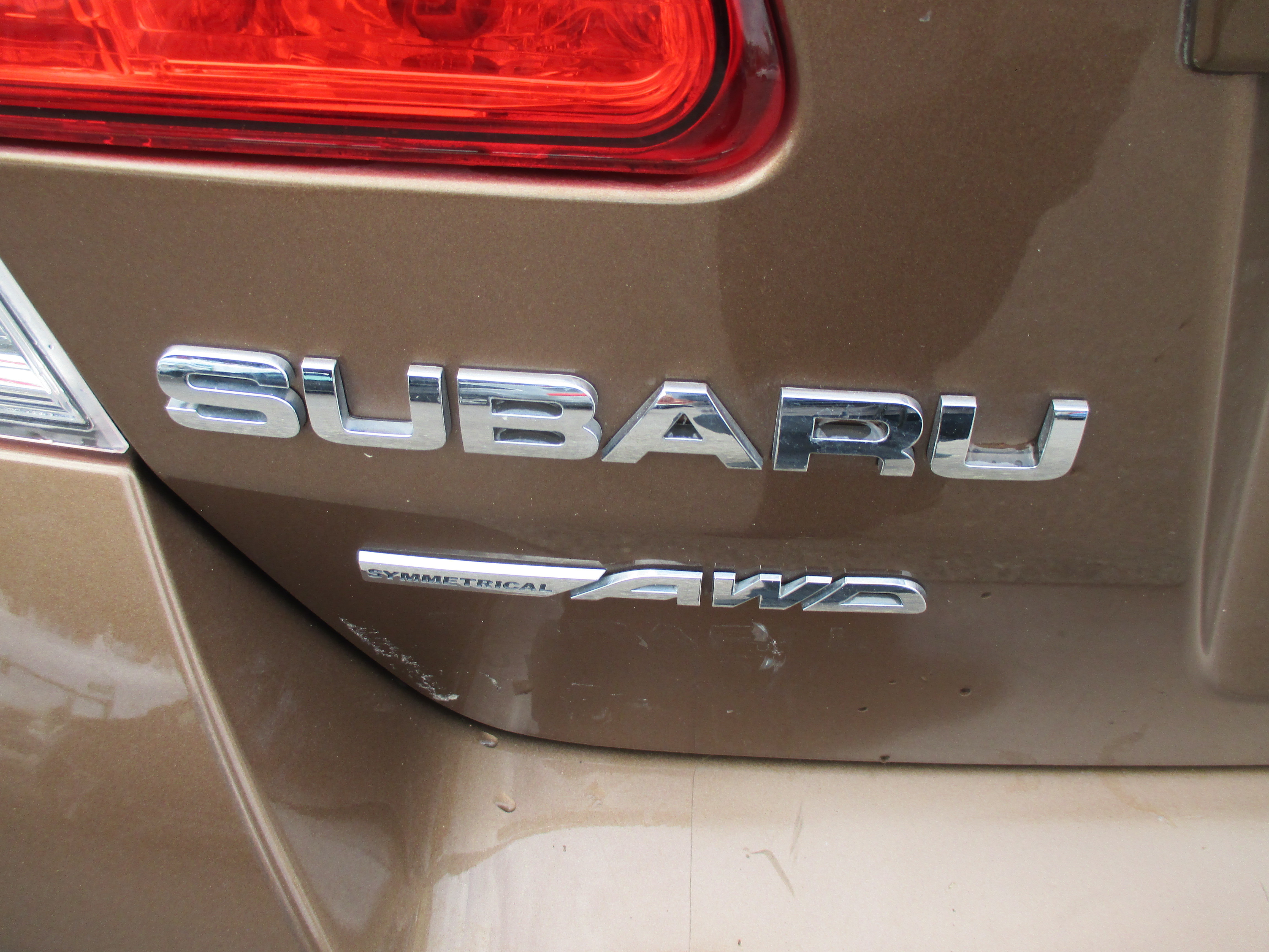 Used 2013 Subaru Legacy 2.5i Premium Sedan 4D AWD/4WD image 9