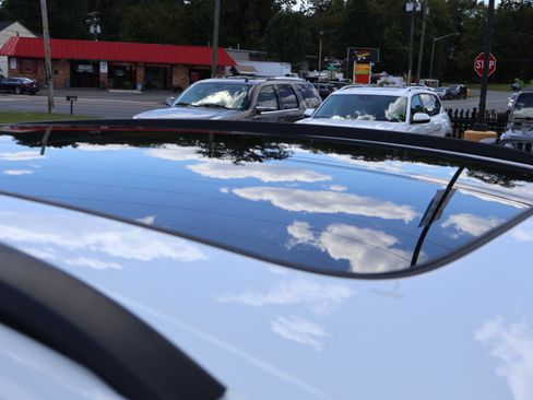 Used 2023 Audi Q8 Premium Plus image 13