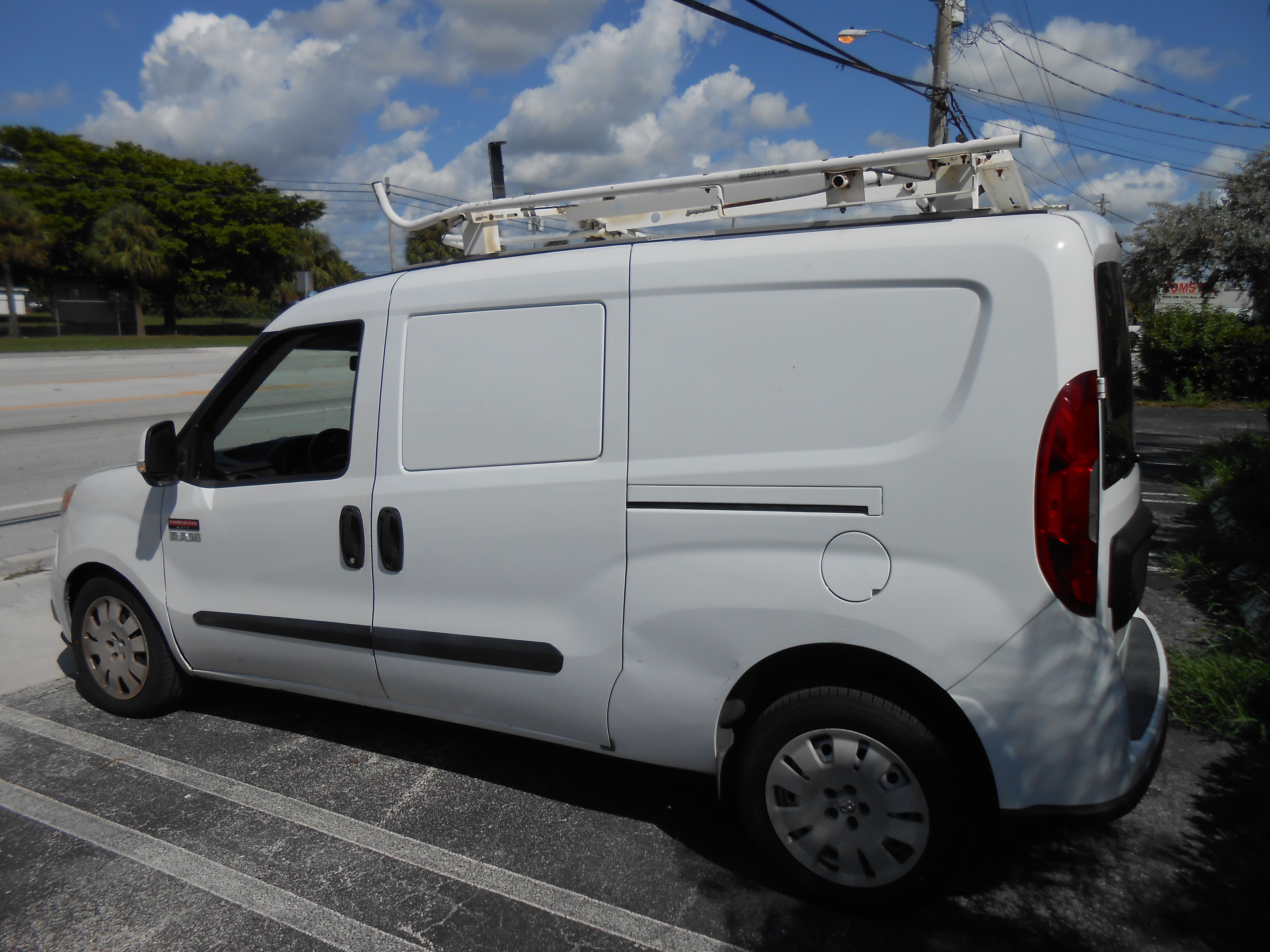 Used 2016 RAM ProMaster City SLT FWD image 3