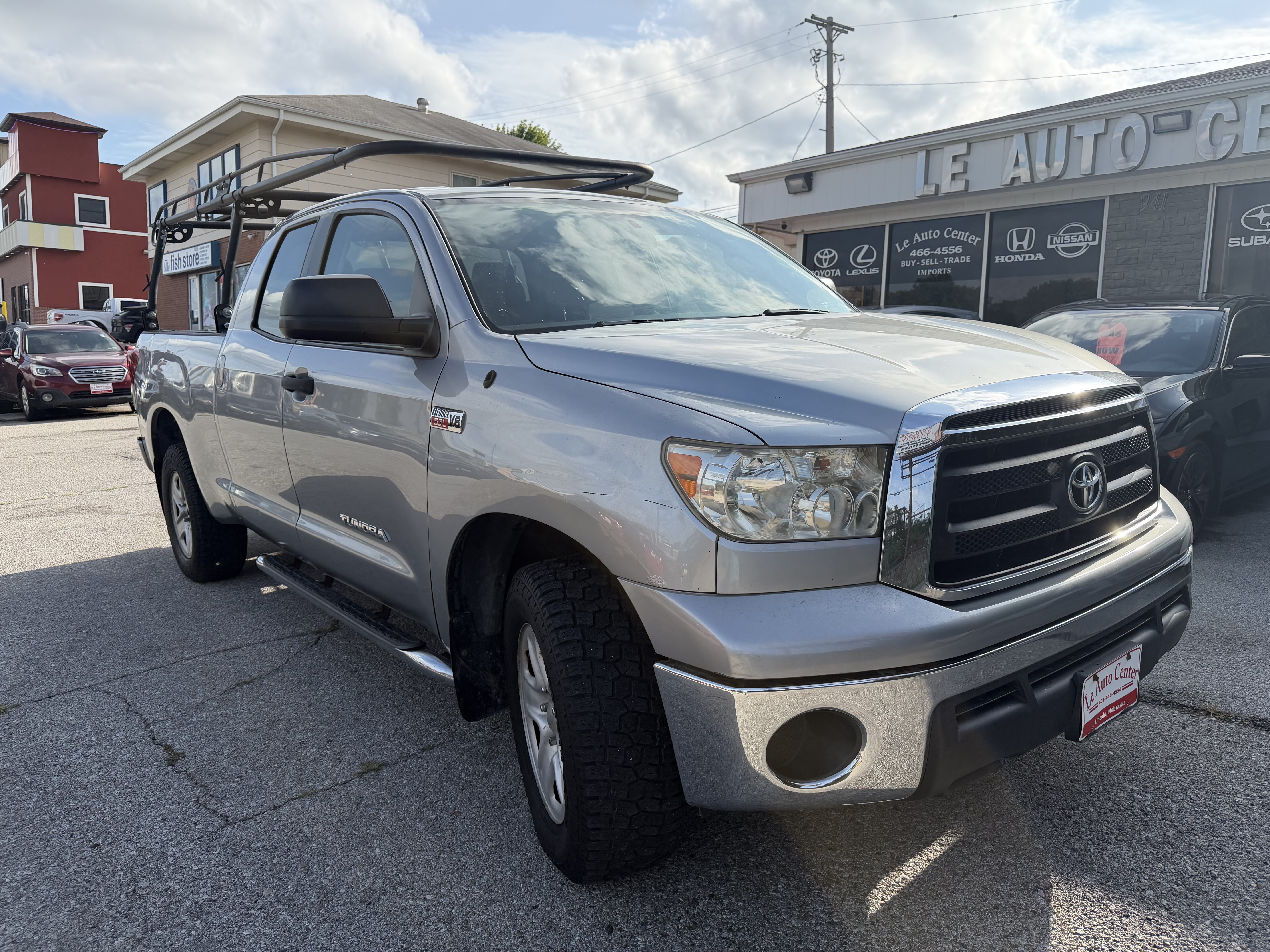 Used 2011 Toyota Tundra 4x4 Double Cab image 5