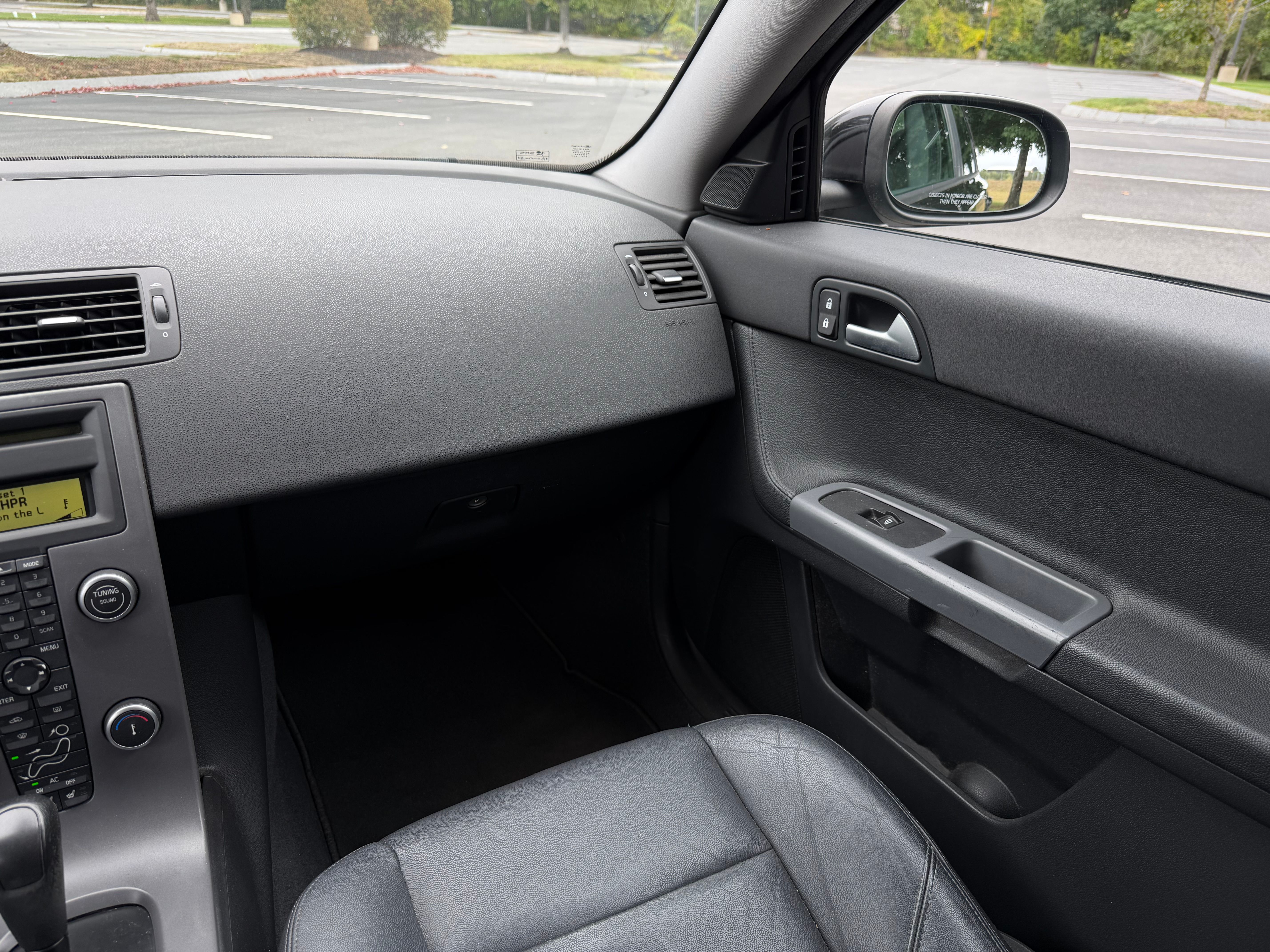 Used 2009 Volvo S40 2.4i FWD image 50