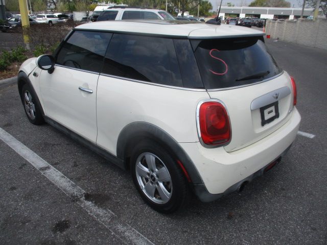 Used 2014 MINI Cooper FWD image 10