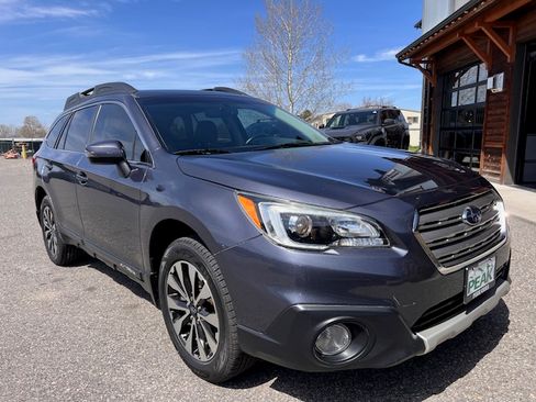 Used 2017 Subaru Outback 2.5i Limited image 7