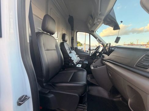 Used 2023 Ford Transit 250 image 18