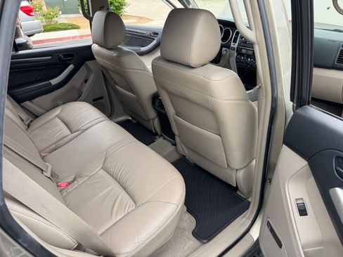 Used 2007 Toyota 4Runner Limited image 25