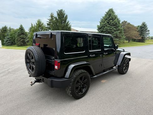 Used 2014 Jeep Wrangler 4WD Unlimited Altitude image 4