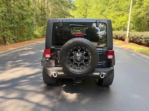 Used 2013 Jeep Wrangler Unlimited Sport AWD/4WD image 4