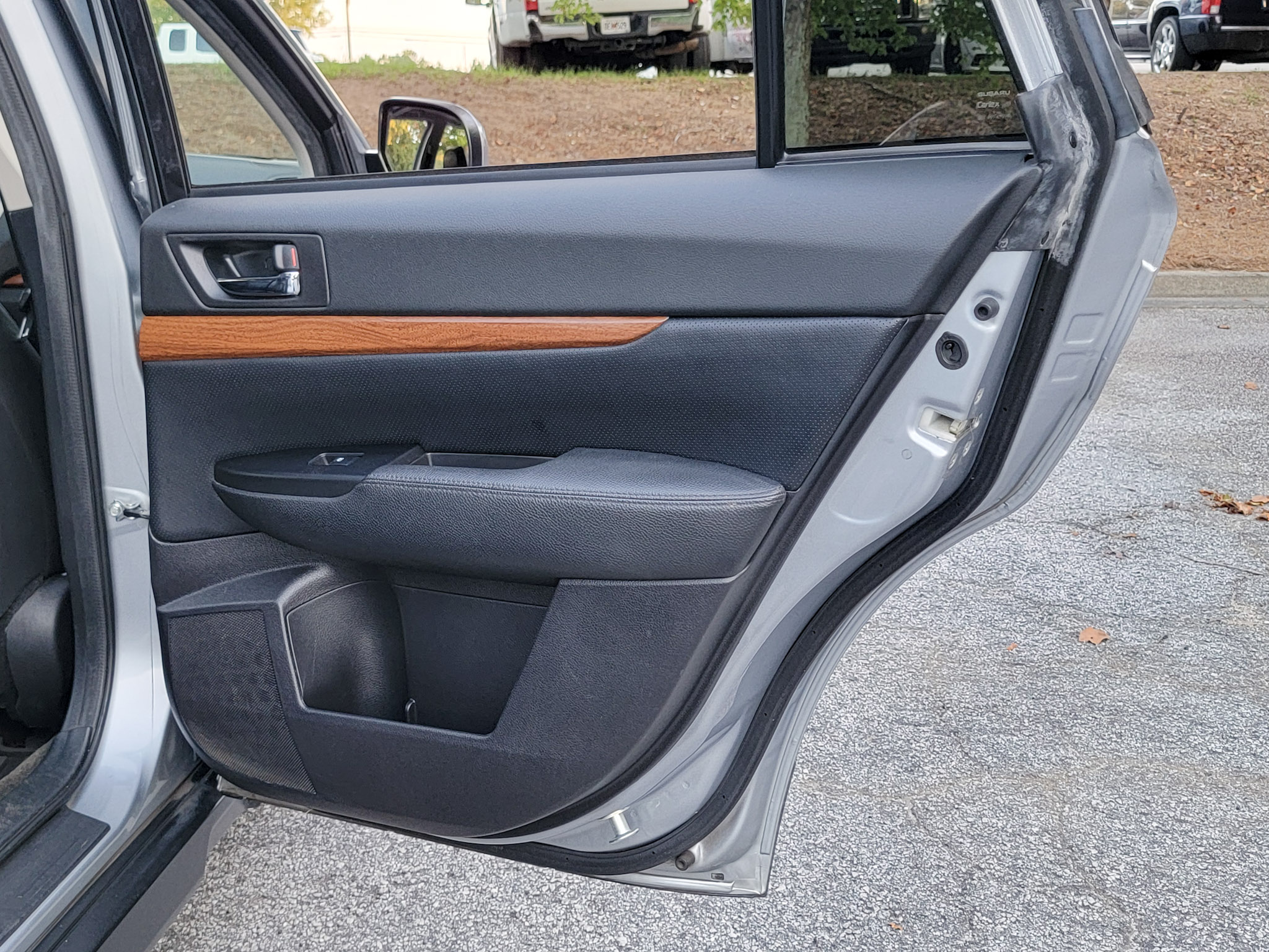 Used 2013 Subaru Outback 2.5i Limited AWD/4WD image 79