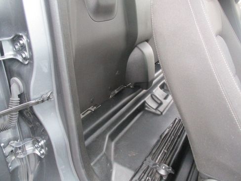 Used 2022 Chevrolet Colorado LT image 26