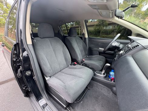 Used 2012 Nissan Versa 1.8 S w/ Special Edition FWD image 16