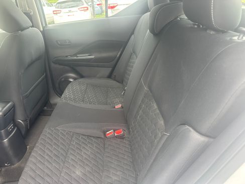 Used 2021 Nissan Kicks S image 11