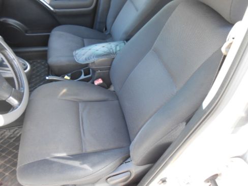 Used 2004 Toyota Matrix XR FWD image 10