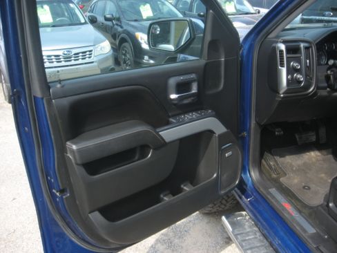 Used 2015 Chevrolet Silverado 1500 LTZ Z71 image 8