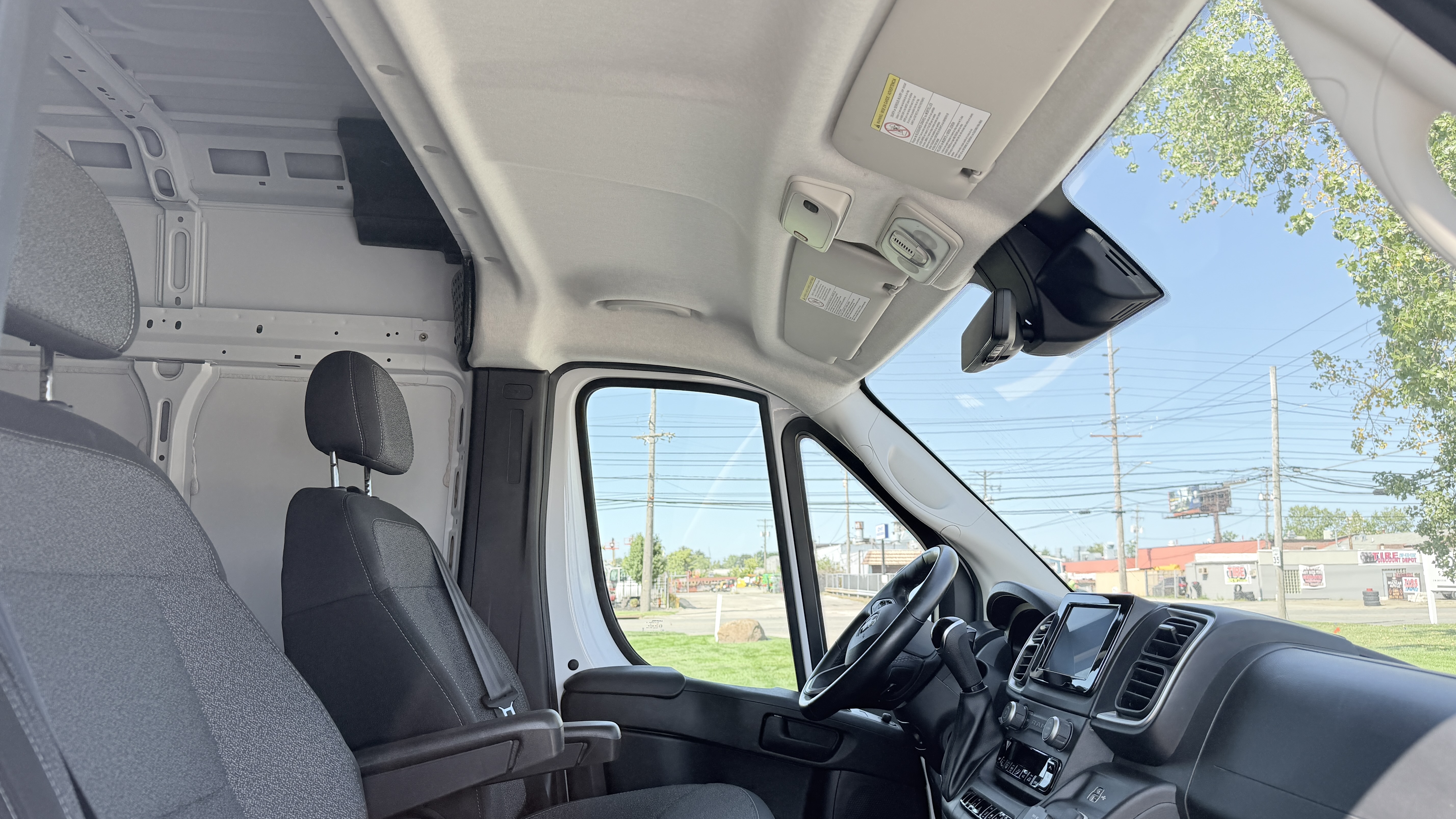 Used 2024 RAM ProMaster 2500 159 High Roof FWD image 14