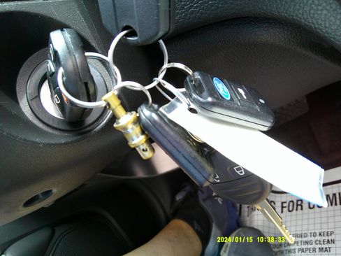 Used 2012 Ford Fusion SEL image 23