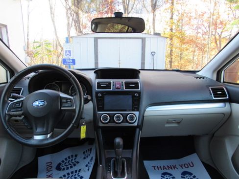 Used 2015 Subaru XV Crosstrek 2.0i Limited image 23