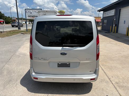 Used 2019 Ford Transit Connect XLT Long Wheel Base FWD image 4