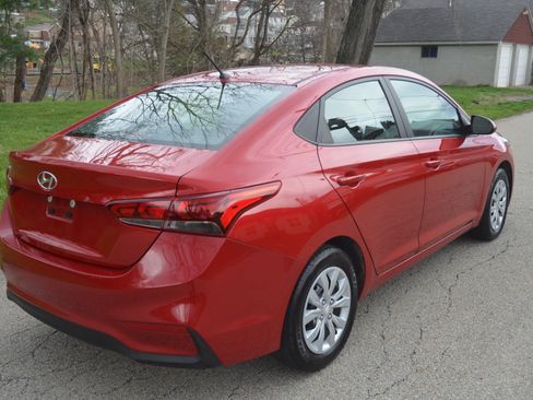 Used 2022 Hyundai Accent SE image 5