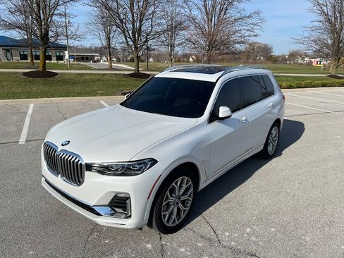 Used 2022 BMW X7 xDrive40i image 3