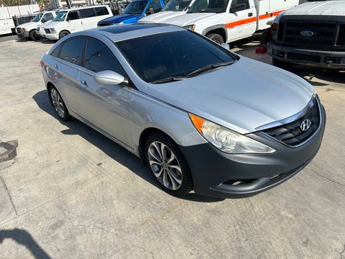Used 2013 Hyundai Sonata 2.0T FWD image 1