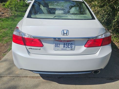 Used 2015 Honda Accord LX image 16
