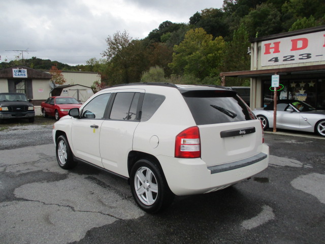 Used 2007 Jeep Compass 2WD Sport image 8