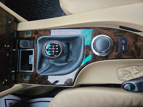 Used 2007 BMW 530xi image 34