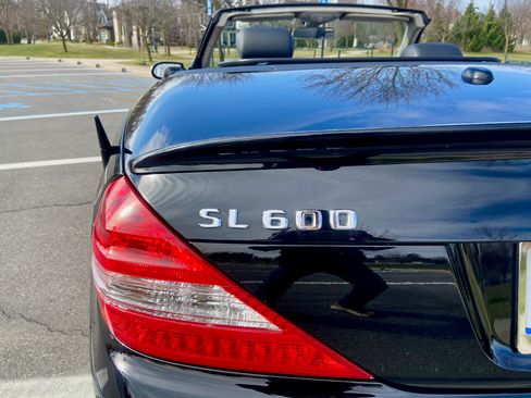 Used 2007 Mercedes-Benz SL 600 image 14