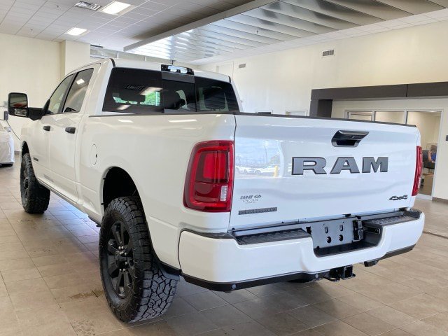 Used 2026 RAM 3500 Big Horn AWD/4WD image 5