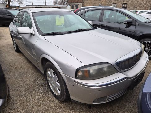 Used 2005 Lincoln LS image 2