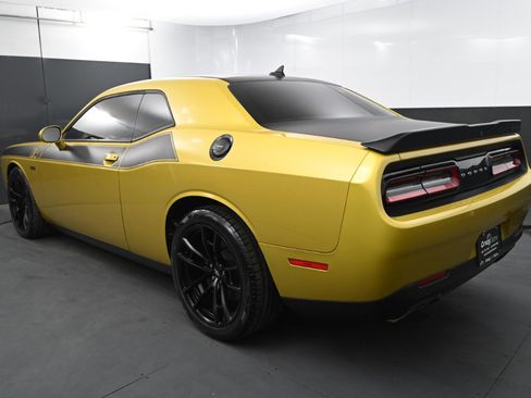 Used 2021 Dodge Challenger R/T Scat Pack image 3